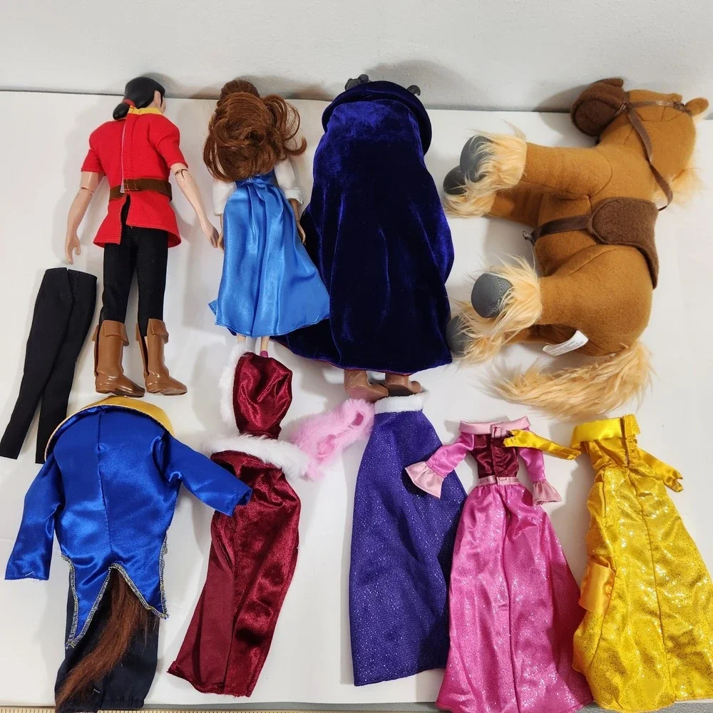 Disney Store 2024 Beauty & Beast Belle Doll Deluxe Gift Set Gaston Incomplete